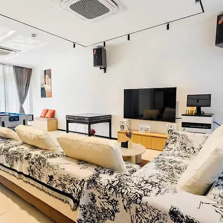 Pure Space 4br Ktv Bbq Kitchen Swimming Pool Villa Pattaya