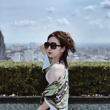 Aparthotel 芭提雅市中心 The Base单卧室 海滩300米 3*