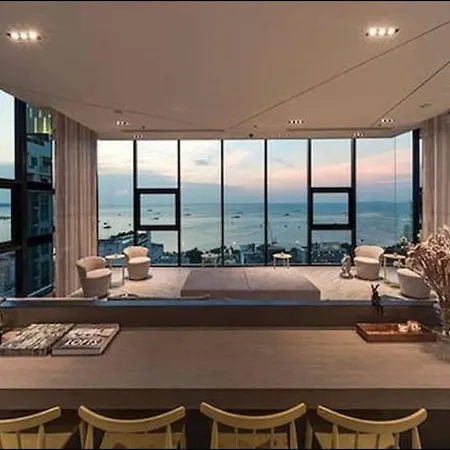 芭提雅市中心 The Base单卧室 海滩300米 3* Pattaya