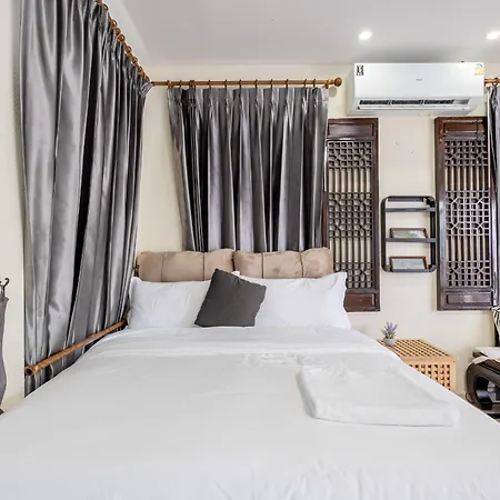G Thai Happy Pool Villa *