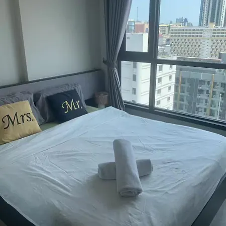 Aparthotel 芭提雅市中心 The Base单卧室 海滩300米 3*