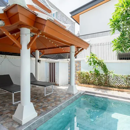 G Thai Happy Pool Villa Pattaya