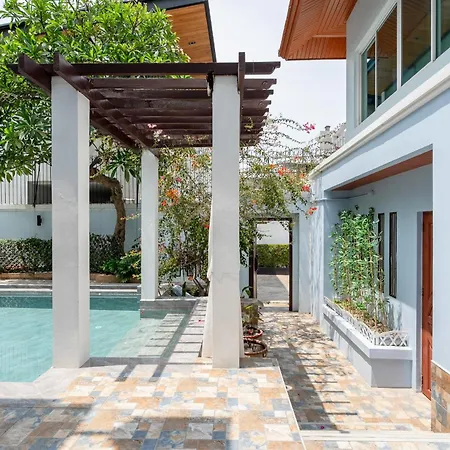 Villa G Thai Happy Pool Pattaya