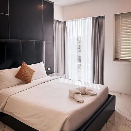 Luxury 6 Bedroom Private Pool In Palm Springs * Pattaya