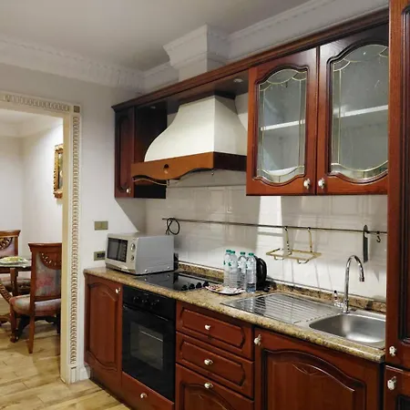 Apartment Spacious Serviced In Pattaya