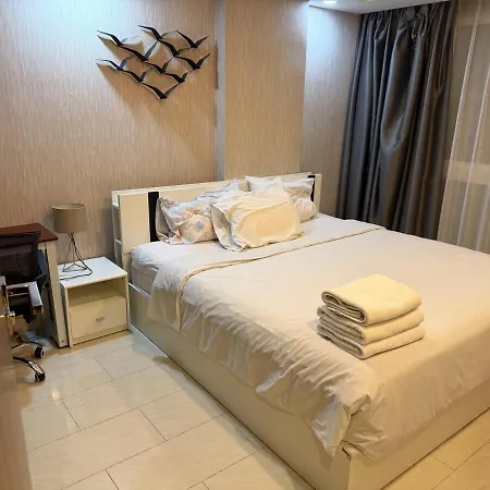 Grand Avenue - - New * Pattaya