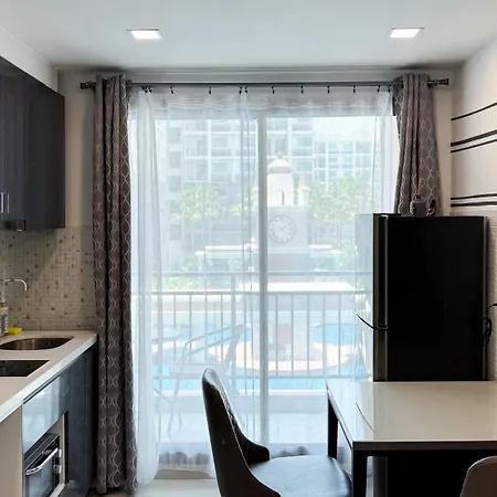 Apartment Arcadia Continental Free Electricity Pattaya