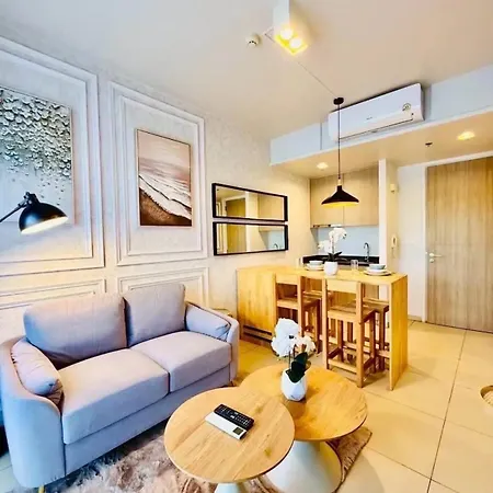 1 Bedroom High Floor Close To Walking Street Apartment Pattaya