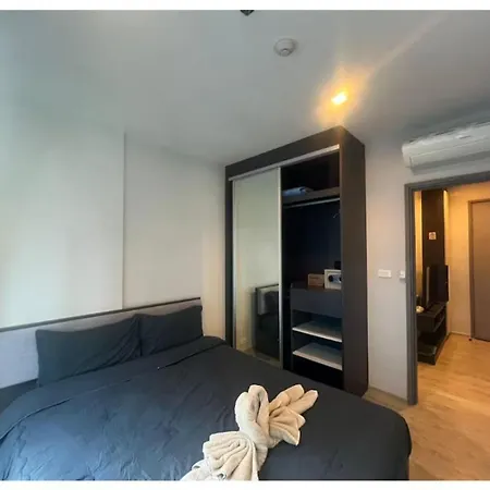 Modern 1br At The Base