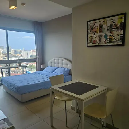 Alt Acco At Unixx South Apartment *