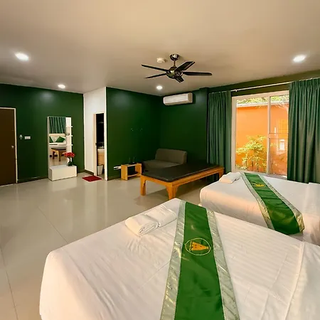 Magnitude 6 Bedroom In Pratumnak * Pattaya