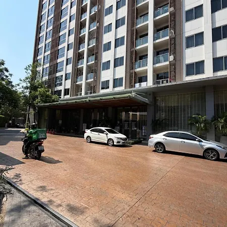 Alt Acco At Unixx South Apartment