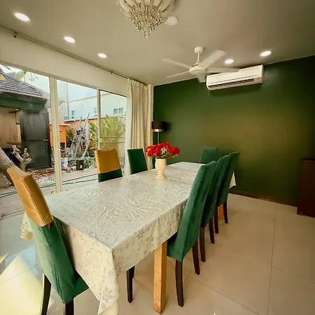 Magnitude 6 Bedroom In Pratumnak Apartment Pattaya