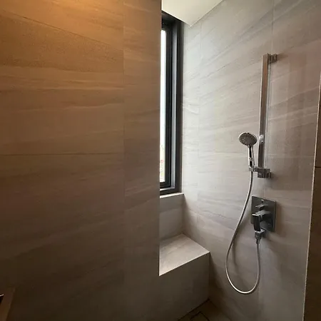 Edge Pattaya-luxury Downtown Escape