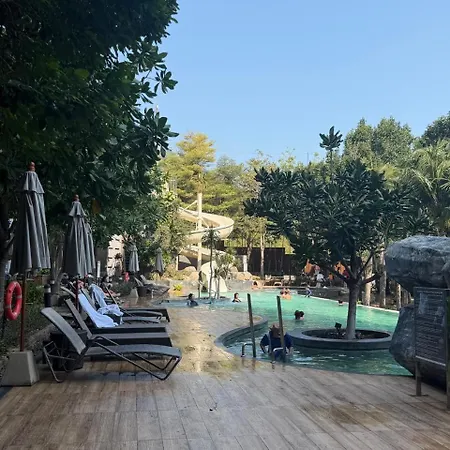 Apartment Alt Acco At Unixx South