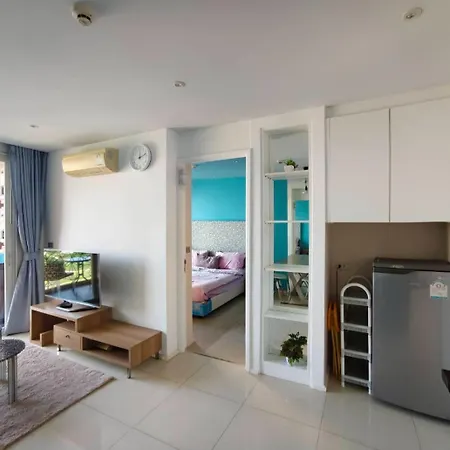 Atlantis 1 Bedroom With Balcony, Pool & Gym Apartment Pattaya