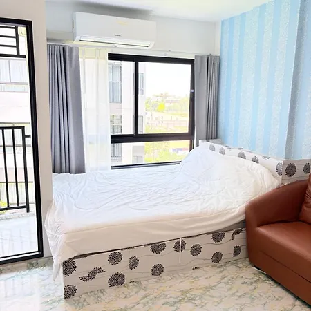 Vay Pothisan I Apartment