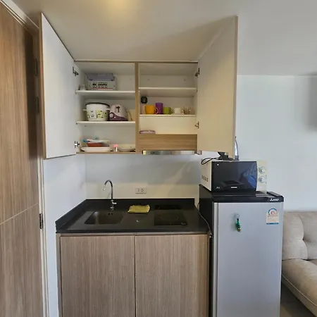 Apartment Alt Acco At Unixx South *
