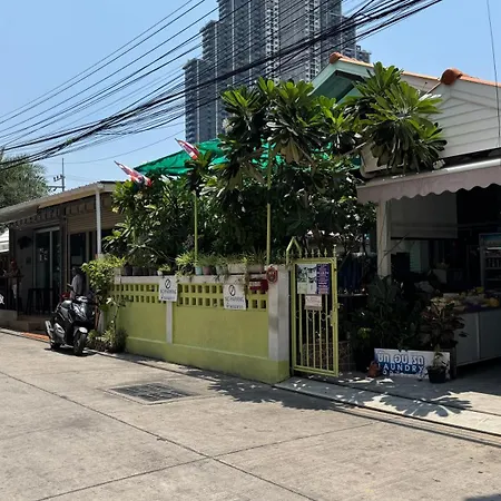 Arcadia Continental Free Electricity Apartment *