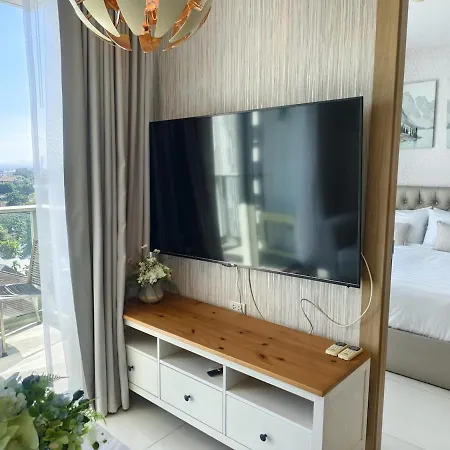 1 Bedroom 5mins To Sea View Riviera Wongamat Apartment