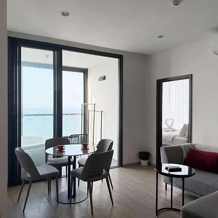 Apartment Edge Pattaya-luxury Downtown Escape Pattaya