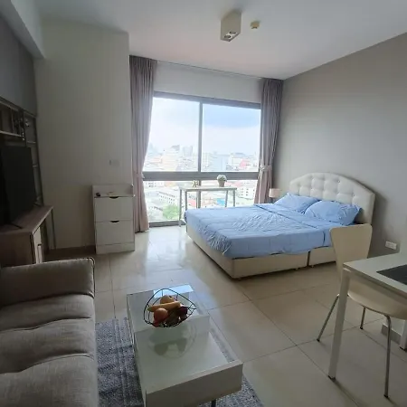 Alt Acco At Unixx South Apartment *