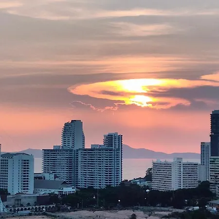 Apartment Sea View In Grande Caribbean L Pool L Near Jomtien And Walking Street *