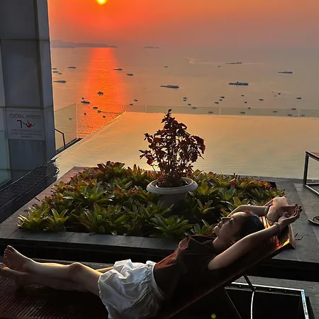 Centric Sea 21st Floor Sea View Floor Infinity Pool 21 Terminal Centara Walking Street 6th Lane Temple Of Truth