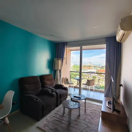 Atlantis 1 Bedroom With Balcony, Pool & Gym *