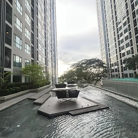 The Base Thai Apartment *