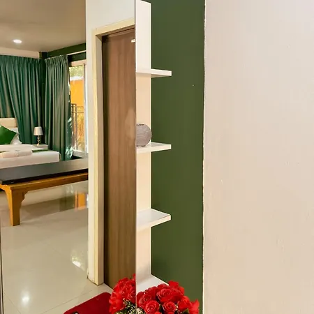 Magnitude 6 Bedroom In Pratumnak *
