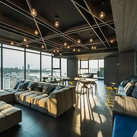 2 Bed Location-roof Infinity Pool