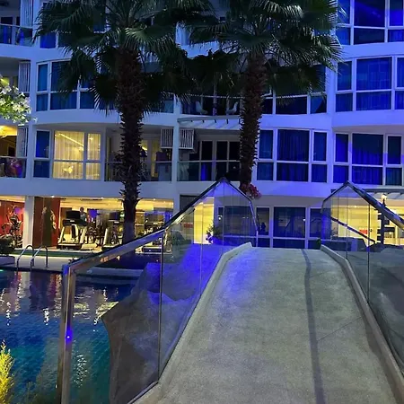 Grand Avenue - - New * Pattaya