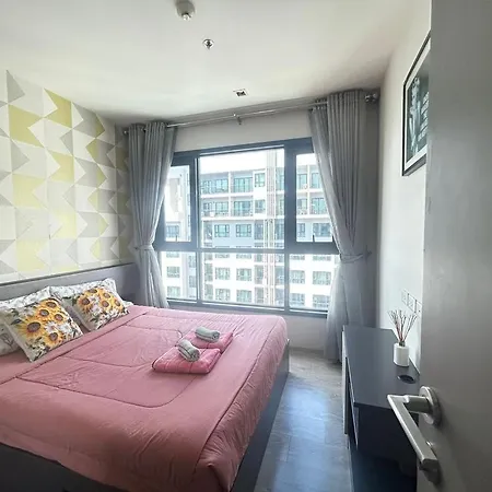 Apartment The Base Thai