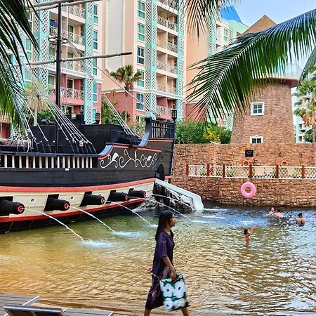 Apartment Sea View In Grande Caribbean L Pool L Near Jomtien And Walking Street