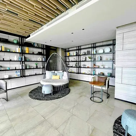 Ocean View In Andromeda Seaview Phratamnak Hill Apartment Pattaya