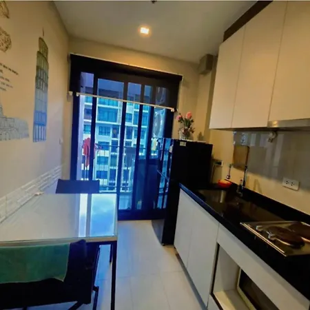 The Base Seaview Apartment Pattaya
