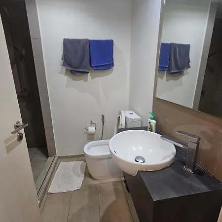 Apartment Alt Acco At Unixx South *