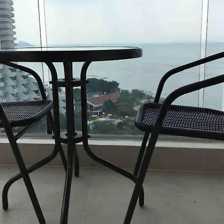 The Palm Sea View Apartment *