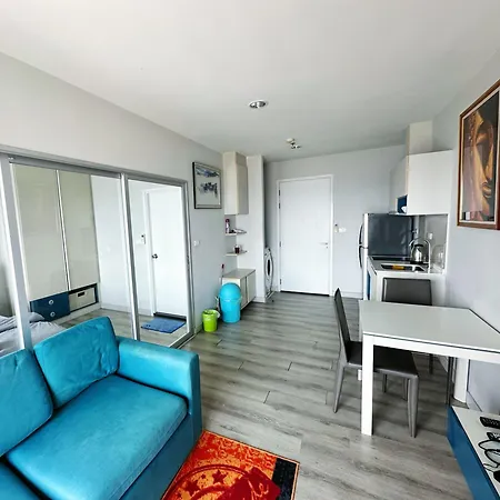 Apartment Centric Sea 40th Floor Sea View Infinity Pool On The Floor 21 Terminal Centum Walking Street 6th Lane Temple Of Truth Pattaya