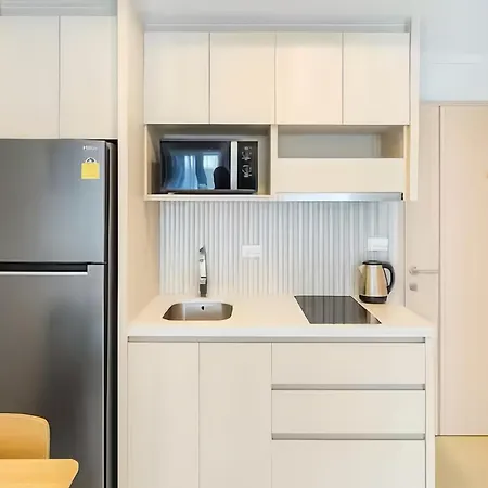 Olympus Garden Apartment *