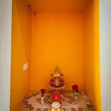 Magnitude 6 Bedroom In Pratumnak Apartment *