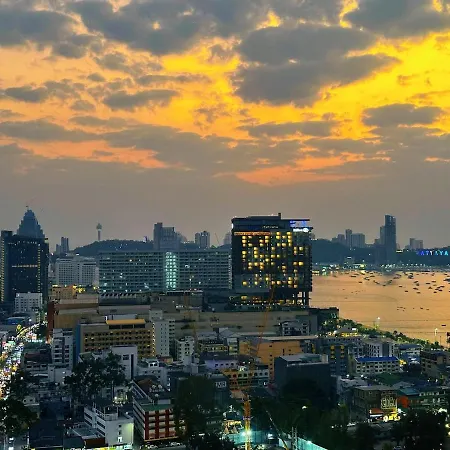 Centric Sea 40th Floor Sea View Infinity Pool On The Floor 21 Terminal Centum Walking Street 6th Lane Temple Of Truth Apartment *