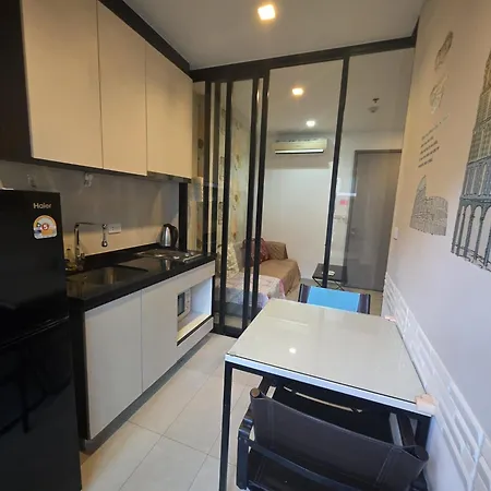 The Base Thai Apartment *
