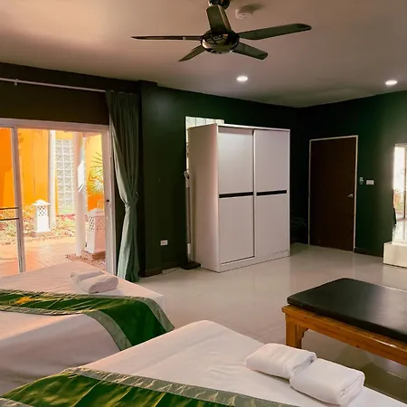 Magnitude 6 Bedroom In Pratumnak * Pattaya