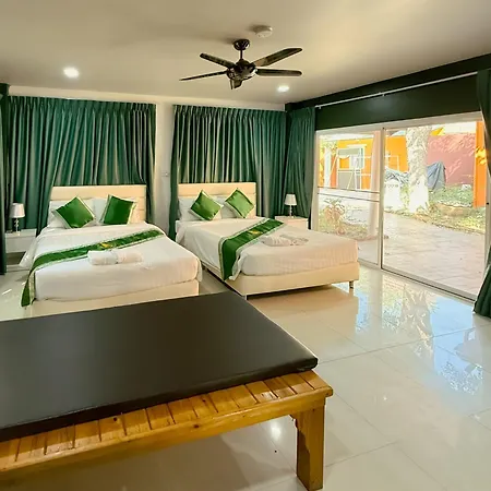 Magnitude 6 Bedroom In Pratumnak Pattaya