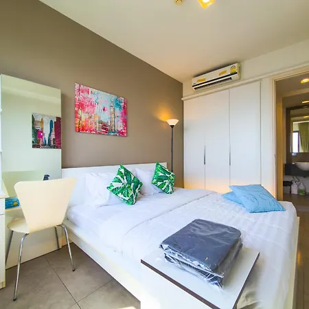 Skyline Serenity By Mountain Park Apartment