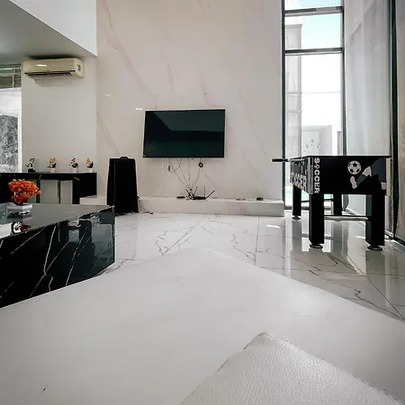 Apartment Magnitude 8 Bedroom In Palm Spring Pattaya