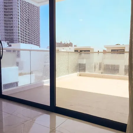 Magnitude 8 Bedroom In Palm Spring Pattaya