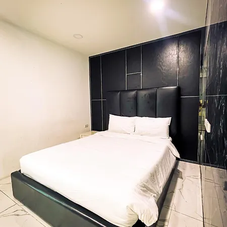 Apartment Magnitude 8 Bedroom In Palm Spring Pattaya